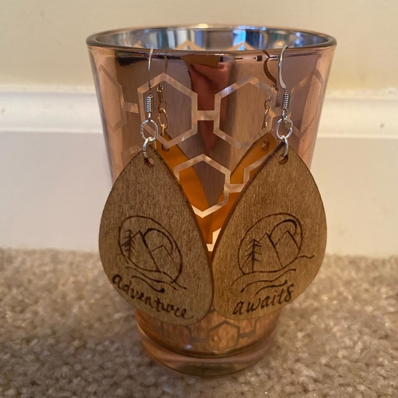 Wood Burned Earrings - Picture 1 of 6